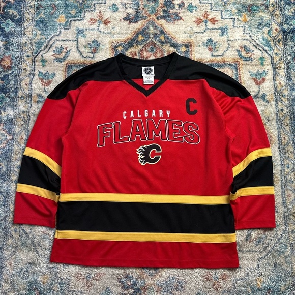 NHL Calgary Flames Jerome Iginla Hockey Jersey Medium - Picture 1 of 5